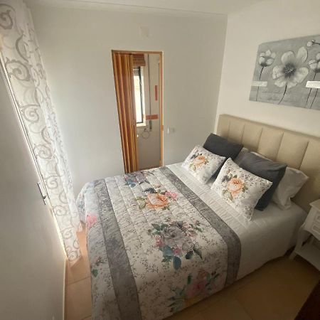 Casa Predio Triplex - Faneca Apartamentos ナザレ エクステリア 写真