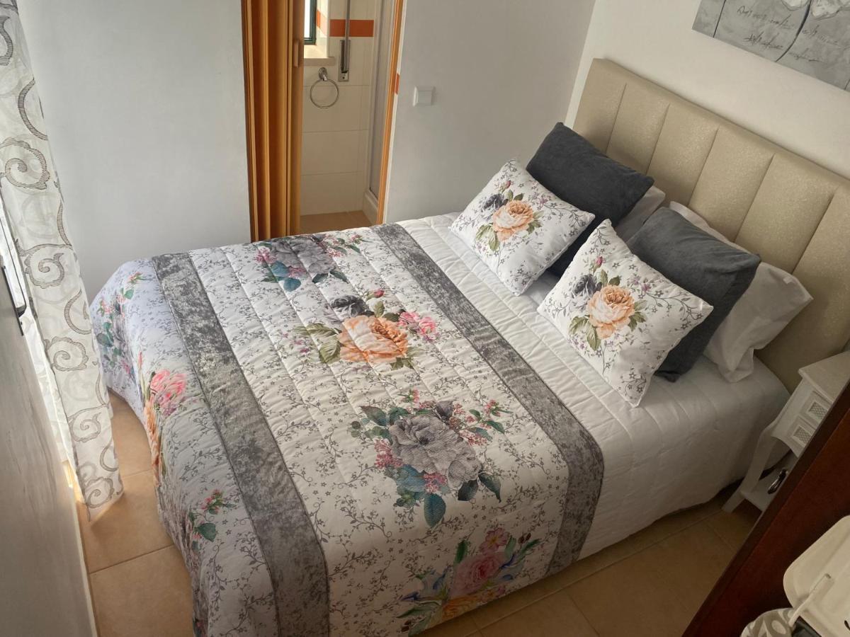 Casa Predio Triplex - Faneca Apartamentos ナザレ エクステリア 写真