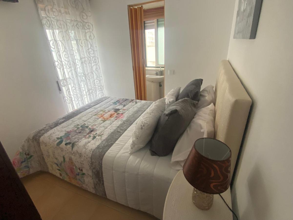 Casa Predio Triplex - Faneca Apartamentos ナザレ エクステリア 写真